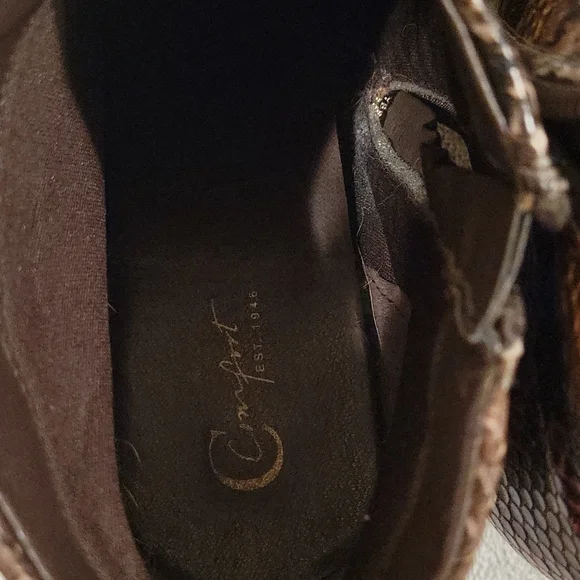 Faux Snake skin boots - Picture 3 of 7